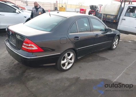 2006 Mercedes-Benz C 230 Sport from USA, damaged, VIN WDBRF52HX6F803909